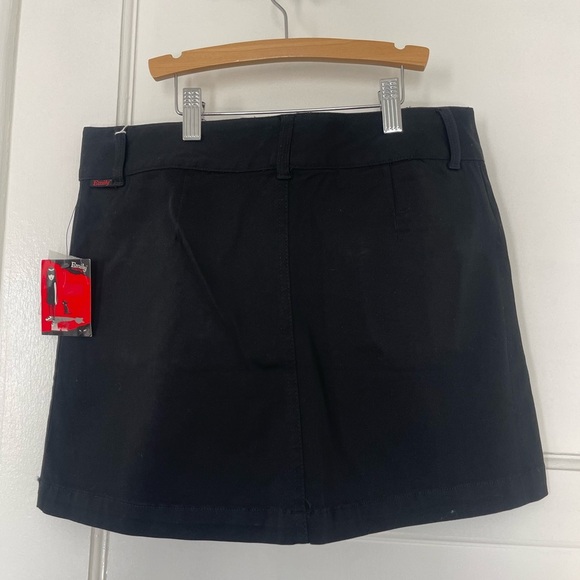 Vintage 2005 Dead Stock Emily the strange skirt - Picture 2 of 8